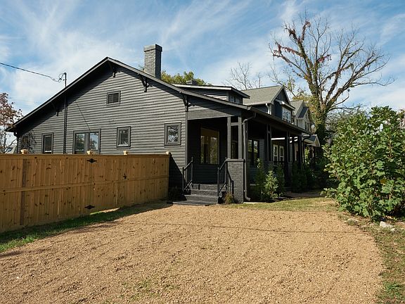 4th image of 1024 Cahal Ave