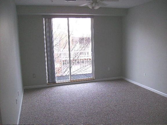 5th image of 249 W Freemason St APT 201