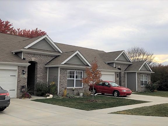 2nd image of 517 Greenwood Trace Dr