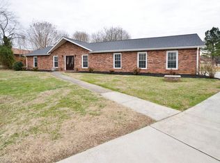 203 Linville Ct, Kernersville, NC 27284