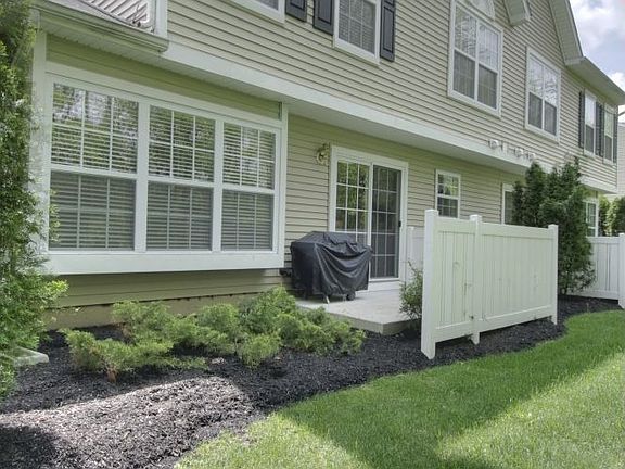 2nd image of 5707 Baltimore Dr