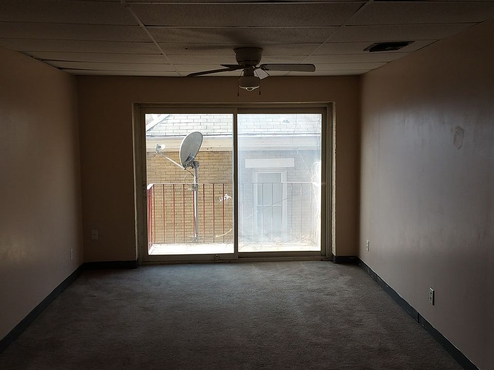 2nd image of 227 E 15th Ave APT 1B