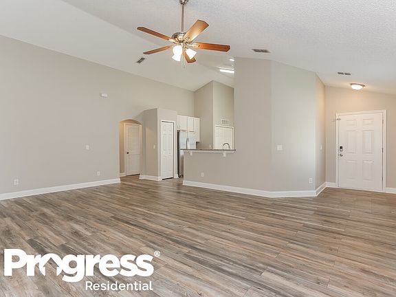 3rd image of 12664 Holly Springs Ct