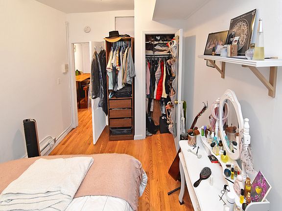 5th image of 526 E 6th St APT 2