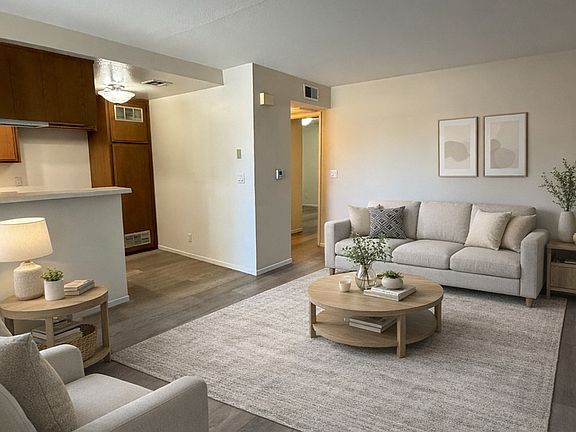 3rd image of 11308 Huston St APT 4