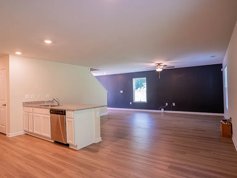 2814 Meadowview Blvd — Photo 9