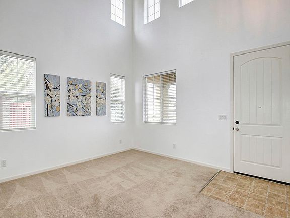 4th image of 1768 Branigan Ave