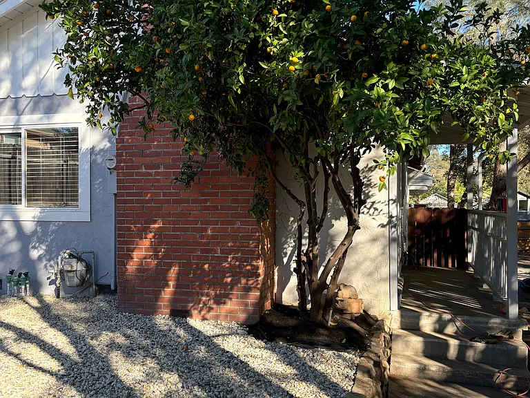 144 Stephen Ave — Photo 8