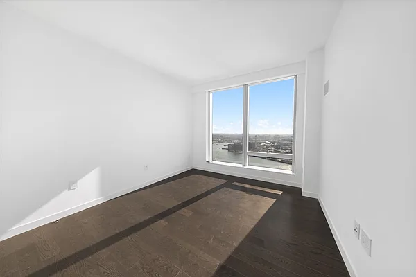 Rented by Compass | media 25