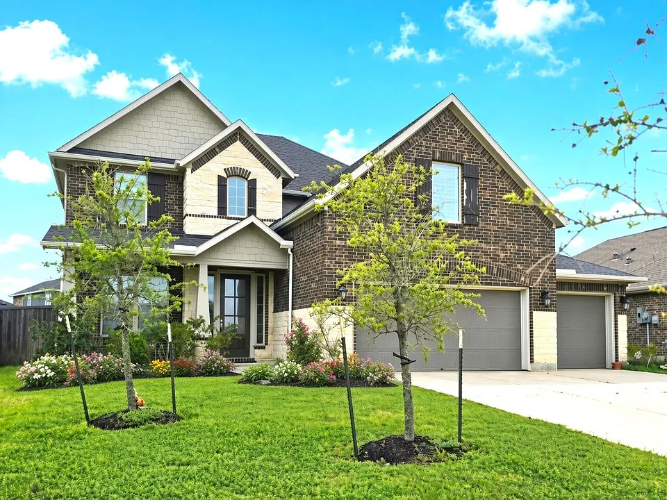 4835 Evergreen Hills Dr
