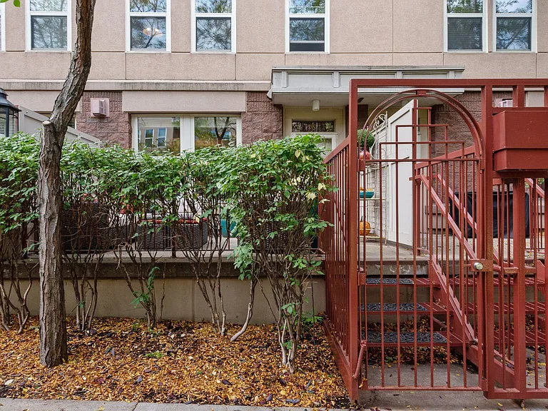 680 N 2nd St #114 — Photo 21