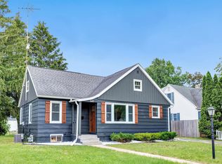 942 S Main St, Shawano, WI 54166