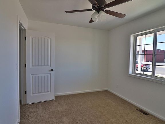 5th image of 1148 E Adams St Lot 13A
