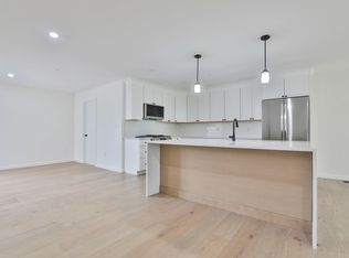 25 Autumn Ln #24, Raymond, NH 03077