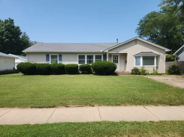 3301 26th Ave, Rock Island, IL 61201