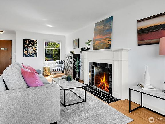 3rd image of 6921 39th Avenue SW