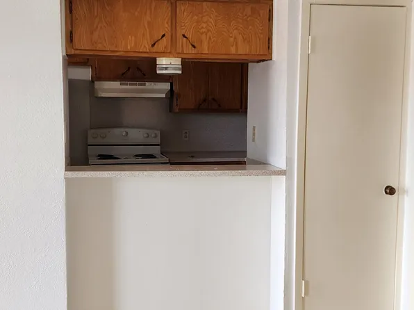 Colonial Apartments, 4425 Fleetwood Ln #749c10896, Corpus Christi, TX 78401