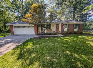 1494 Amboy Dr, Hudson, OH 44236