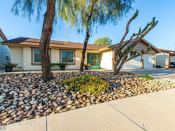 2nd image of 2018 Rockledge Dr
