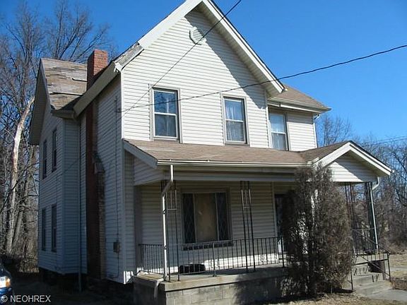 3rd image of 620 W Woodland Ave