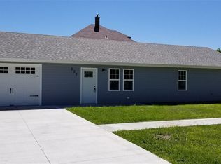 621 W 9th St, North Platte, NE 69101