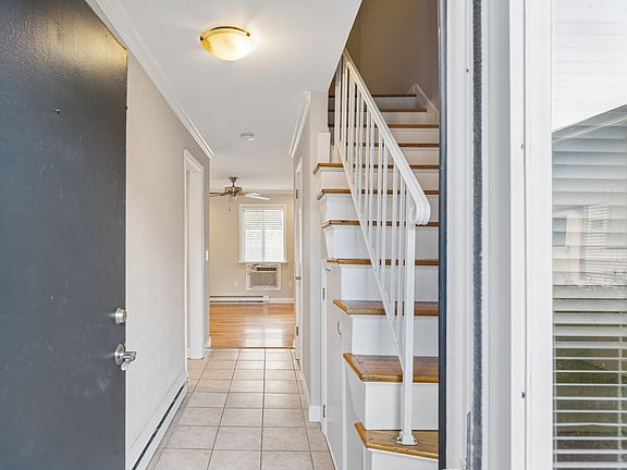 2nd image of 7 Cedarbrook #7