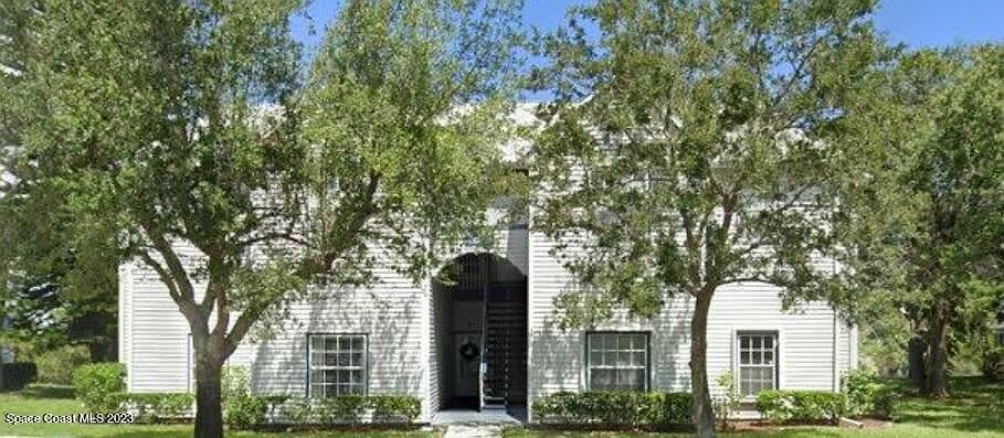 1st image of 4925 Lake Waterford Way W APT 1