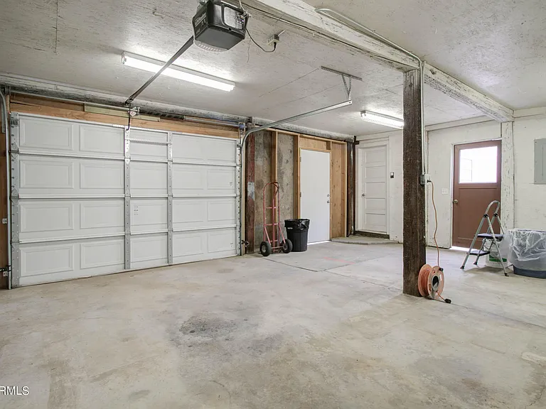 385 S Broad St — Photo 39