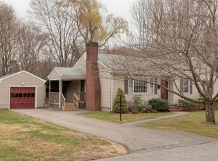 12 Linwood St, Andover, MA 01810