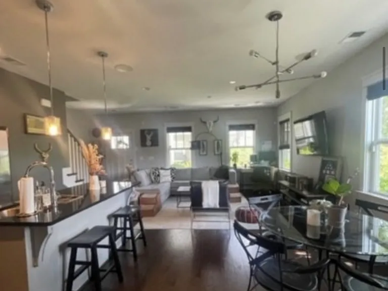 710 Buchanan St #11 — Photo 6