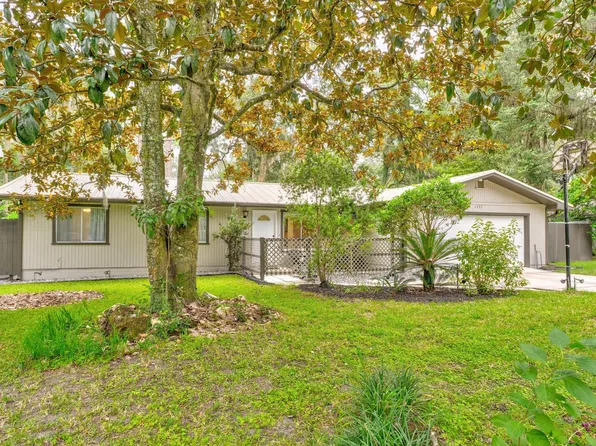 1737 SW 42nd Ave, Gainesville, FL 32608