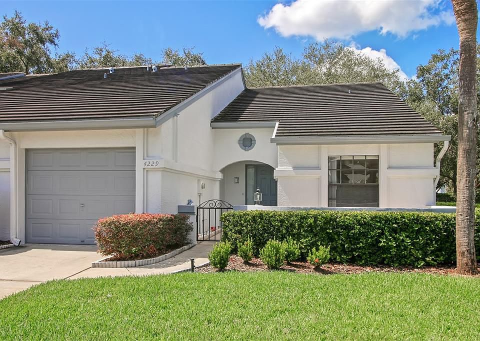 1st image of 4229 Brentwood Park Cir