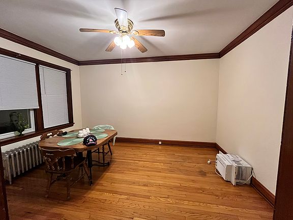 5th image of 5154 W Wellington Ave #2E