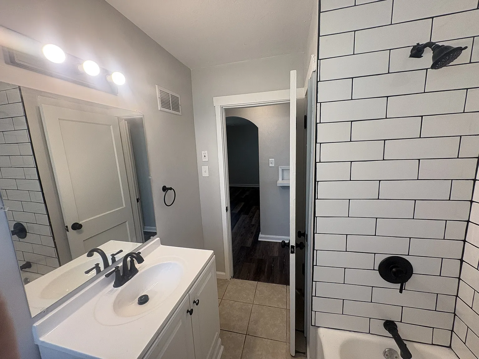 1 Woodside Drive - M — Photo 3