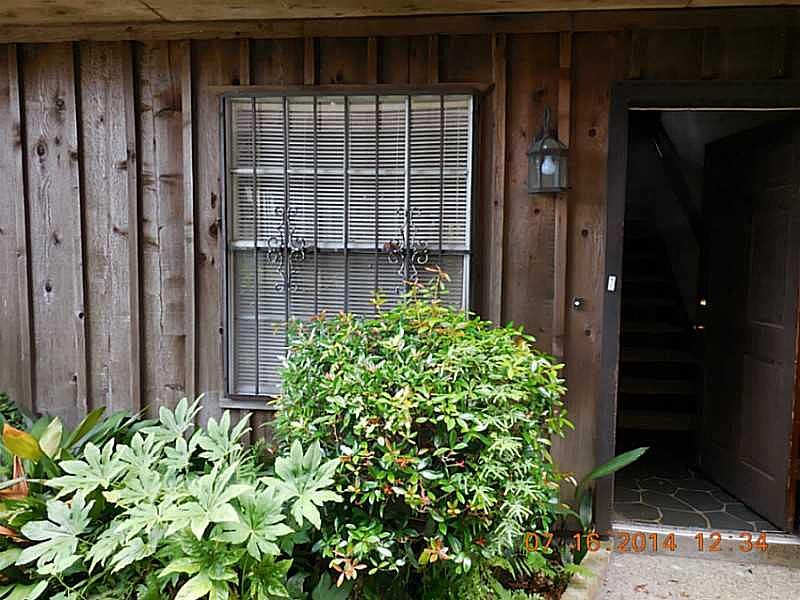 1st image of 11 Whitney Ave #1