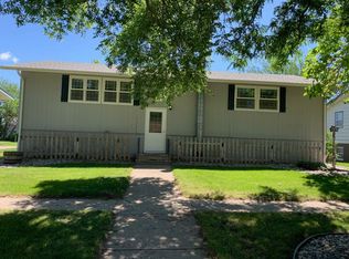 306 S Park St, Bassett, NE 68714