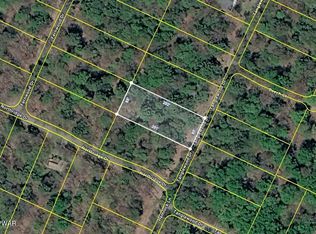 16 Tanglewood Dr, Gouldsboro, PA 18424