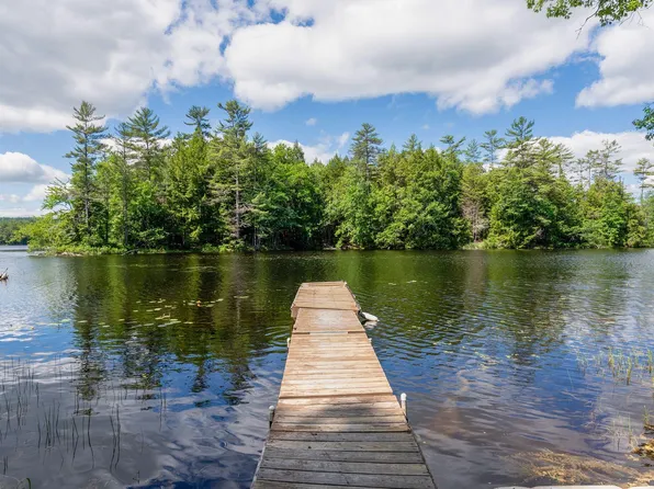 29 Beach Road, Naples, ME 04055
