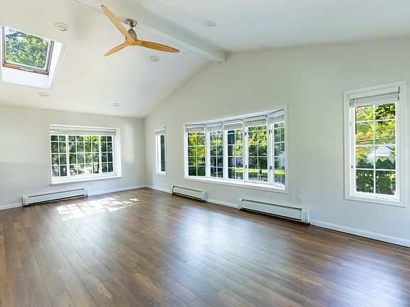 3rd image of 43 Spring Valley Ave Floor 2
