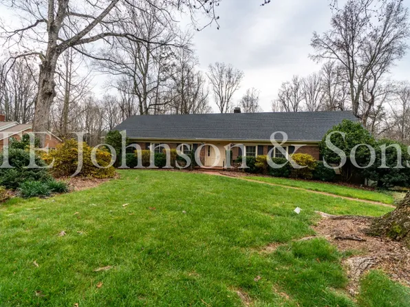 3520 Kirklees Rd, Winston Salem, NC 27104
