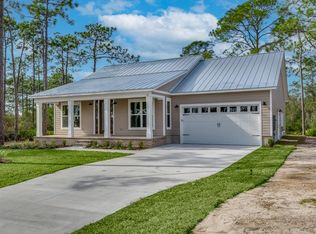 360 Royal Tern Ct, Lanark Village, FL 32323