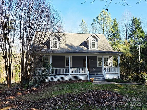 4th image of 12 White Squirrel Ln