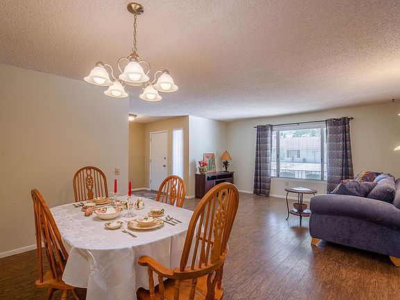 5th image of 13222 W La Terraza Dr