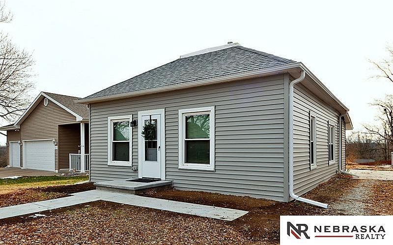 1st image of 617 5th Ave