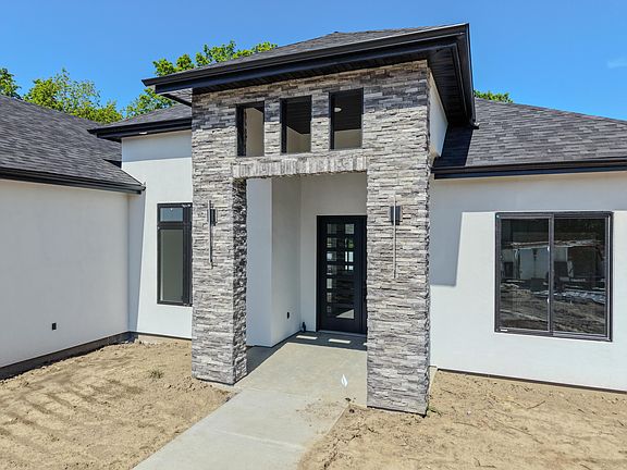 4th image of 4805 Whisper Ct