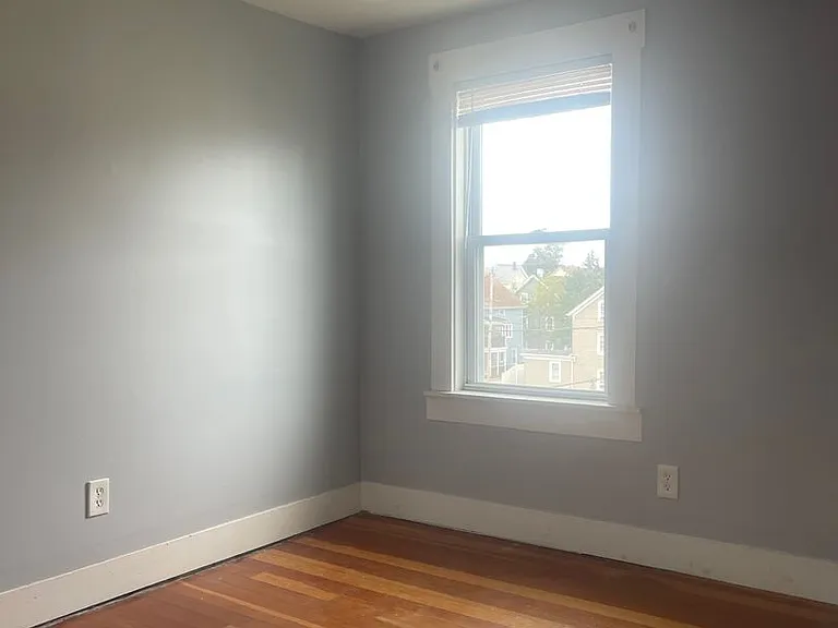 854 King Philip St #3W — Photo 10