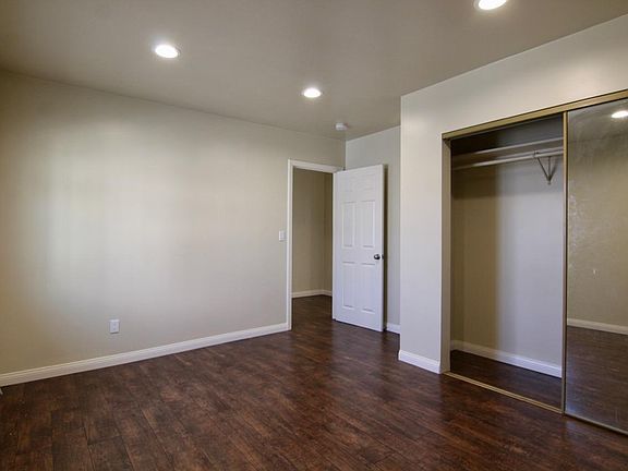 5th image of 8133 Garvalia Ave
