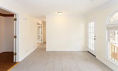 681 Marlborough Dr — Photo 33