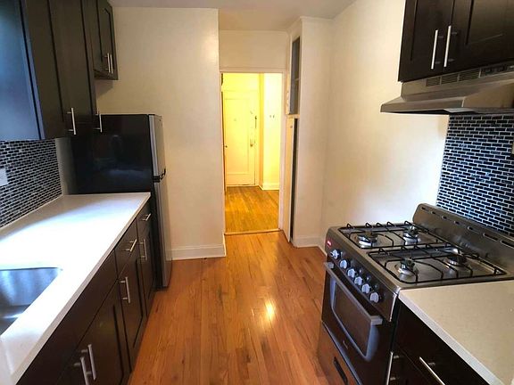 4th image of 550 E 21st St #2D