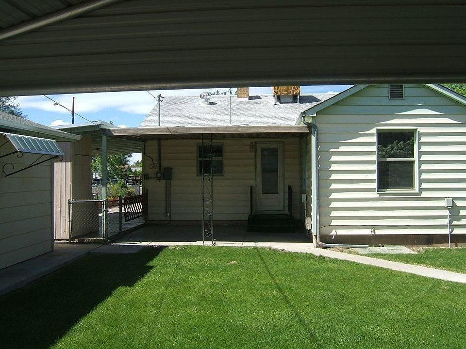 2nd image of 1805 Grand Ave